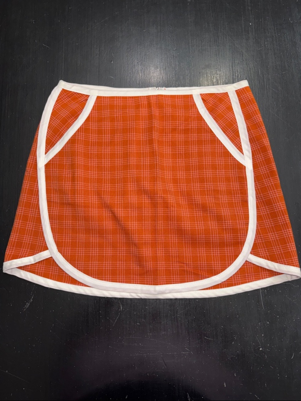 urban outfitters mini skirt. size small. like new.
